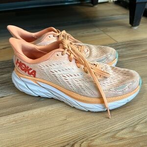 Women’s Hokas !